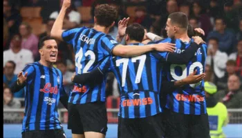 Milan zgjohet vonë ndaj Atalantës, humbja e sotme mund t’i kushtojë Champions-in (video)