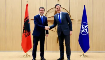 Ministri Hoxha takim me Mark Rutte: Në situatën e sotme gjeopolitike NATO është më e rëndësishme se kurrë