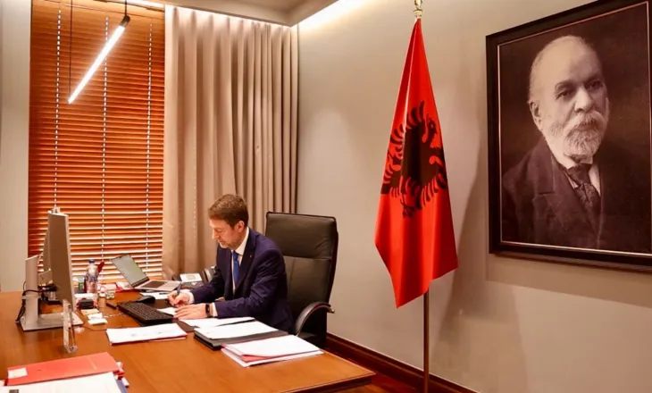 Ministri Hoxha vizitë zyrtare në Kosovë, takime me drejtues të lartë, zbulohet agjenda  