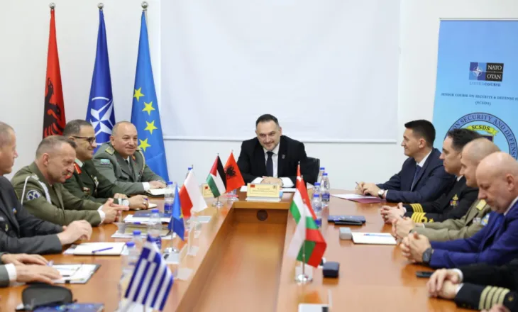 Ministri Nufi takon pjesëmarrësit e Kursit të Lartë për Sigurinë dhe Mbrojtjen