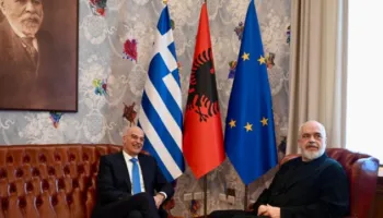 “Minoriteti grek urë miqësie”, Dendias reagon pas takimeve me Ramën dhe Nufin në Tiranë