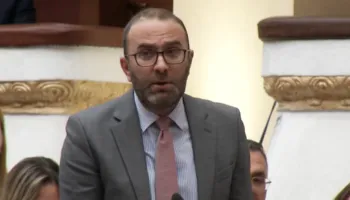 Miratimi i rezolutës për integrimin! PD: Kryeministër karton. Balla: Të mos ta prishim punën