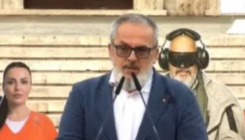 Mjeku Pecnikaj: Furnizimi me ilaçet onkologjike në Shqipëri janë në krizë, po i lëmë njerëzit të vdesin