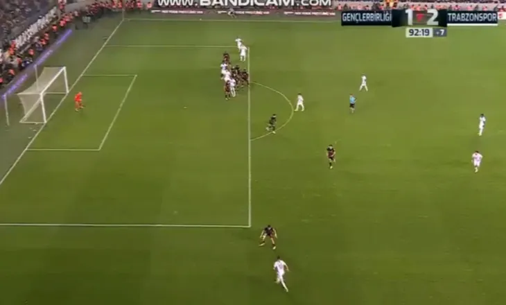 Muçi shënon super gol, dërgon Trabzponsporin në finalen e Kupës së Turqisë