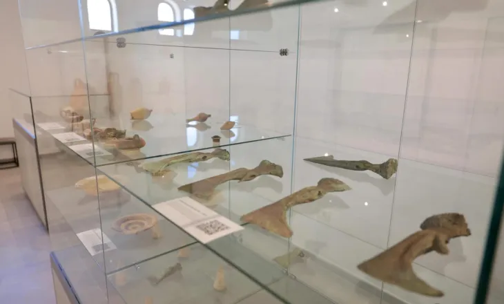 Muzeu Arkeologjik i Lezhës, 268 objekte nga prehistoria në mesjetë, të zbuluara ndër vite në territorin e qytetit…