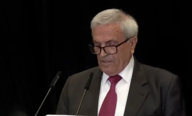 Namik Dokle i jep lamtumirën e fundit profesorit të socialistëve: Servet Pëllumbi, sinonim i ndershmërisë, kujtoj kur më priti në aeroport para 30 vitesh e ma dha lajmin për…