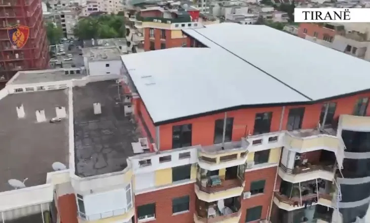 Ndërtoi pa leje duke shfrytëzuar të gjithë tarracën e pallatit, arrestohet 57-vjeçari në Tiranë