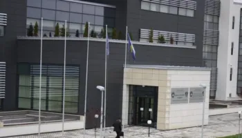 Ndikuan në vullnetin e lirë të votuesve, Gjykata cakton një muaj paraburgim për shtatë drejtorët e institucioneve serbe