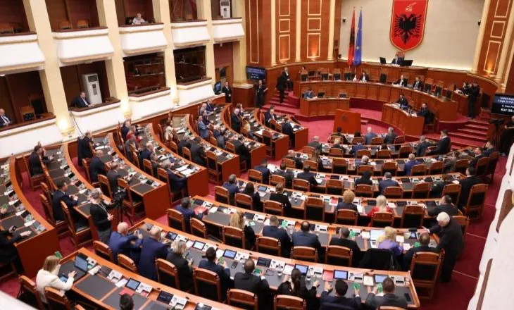 Ndryshimet në rregulloren e Kuvendit, zbardhen propozimet e Niko Peleshit