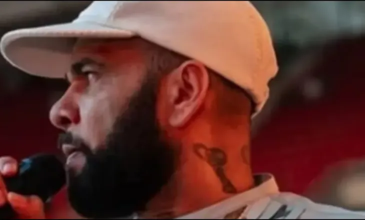 “Në burg, Krishti më çliroi”, jeta e re e Dani Alves si predikues
