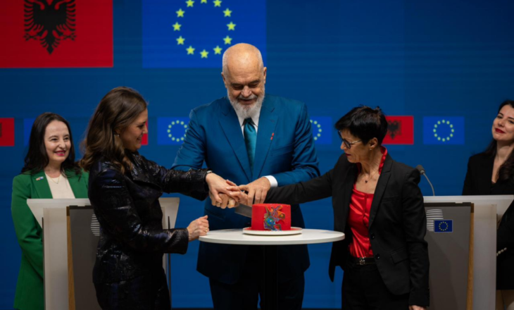Në Ditën e Europës, Rama publikon foton nga momenti historik për negociatat me BE