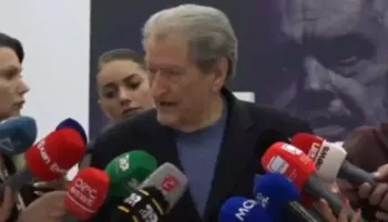 Në fletë vetëm emri i tij, hedh votën Sali Berisha: Proces shembullor! Salianji? S’ka vend për ‘përfaqësues të krimit’
