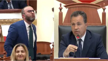 “Nëse nuk sjell Edi Ramën këtu, jep dorëheqjen”/ Përplasje mes Bardhit dhe Peleshit, kryeparlamentari: E njoh Kushtetutën, përdor atë librin që më qëlluat ju seancën e parë
