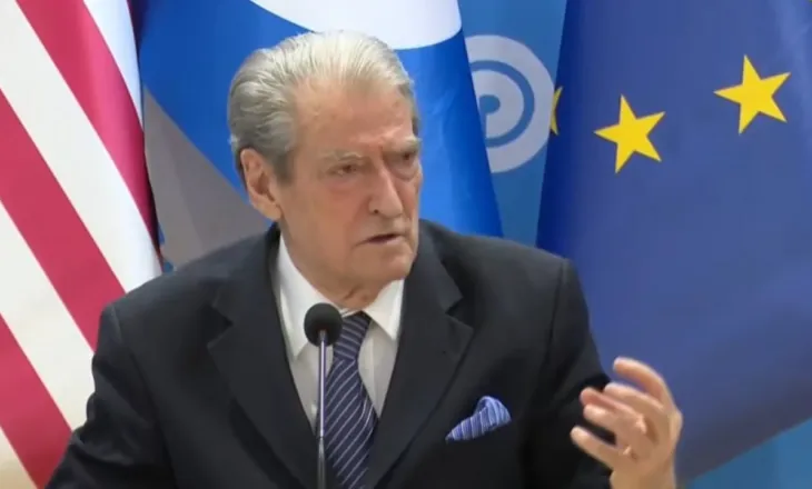 “Nëse Rama nuk vjen në interpelancë mos pranoni delegimin te ministrat”, Berisha porosi deputetëve një ditë para seancës: Do përfundojmë te drejtorët e ministrive