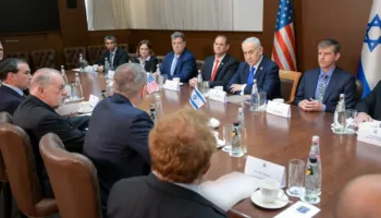 Netanyahu takon Mladenov në Jerusalem, fokus te plani 20-pikësh i Trump për Gazën