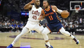 New York buzëqesh pas kohës shtesë me Brunson, fiton finalen e parë play off ndaj Cleveland