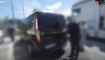 Nga McLaren te BMW, Tatimet sekuestrojnë 8 makina luksoze në Tiranë. Subjekti kishte 6.4 milionë euro borxhe