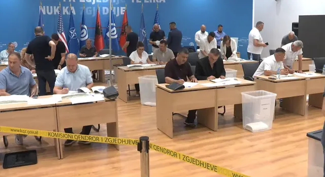 Nis numërimi i votave për Këshillin Kombëtar të PD-së