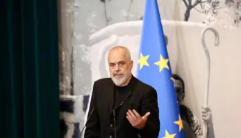 Nisma “Dyfisho biznesin tënd”, Rama: Ndihmojmë bizneset e vogla me kredi me interes të ulët