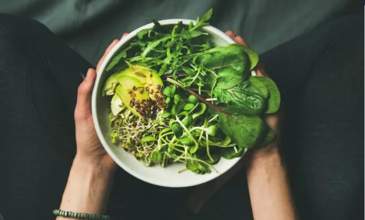 Një dietë vegane nuk është automatikisht e shëndetshme: Ekspertët paralajmërojnë për rreziqet e fshehura