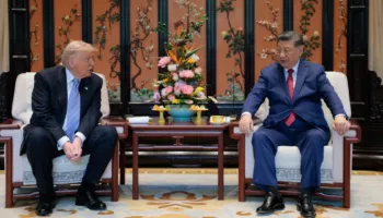 Një filxhan çaj dhe diplomaci, çfarë u diskutua në takimin privat mes Trump dhe Xi në ‘Shtëpinë e Bardhë Kineze’