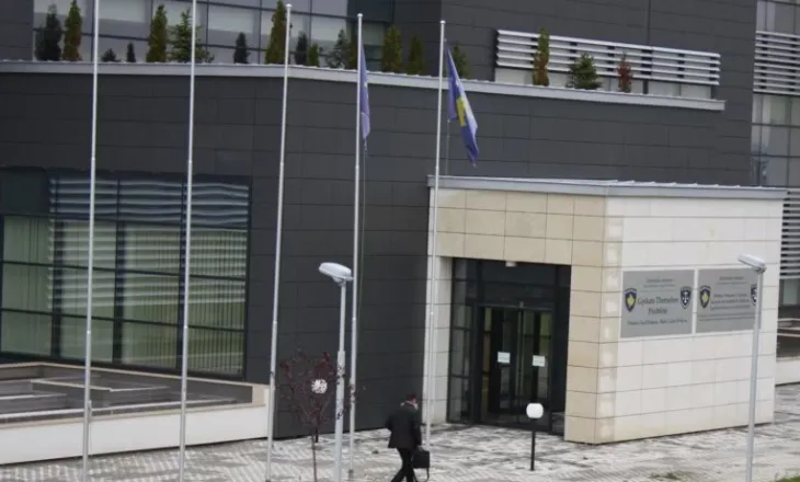 Një muaj paraburgim për shtatë drejtorët e institucioneve serbe në Kosovë