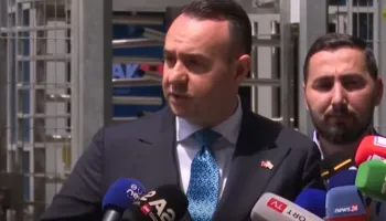 “Nuk di të kem shpifur për ndonjë gjë”, deputeti Klevis Balliu pas daljes nga GJKKO: Ai që më denoncoi nuk u paraqit