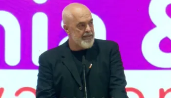 “Nuk shoh ëndrra me sy hapur për tu bërë këngëtar”/ Rama porosi të rinjve për përfitimet nga teknologjia: Të gjithë mund të bëheni Steve Jobs
