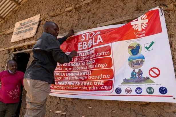 OBSH: Shkalla e vdekshmërisë nga shpërthimi i Ebola-s arrin në 30-50%