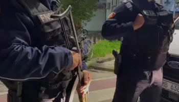Operacion antidrogë në Elbasan, shoqërohen 26 persona, sekuestrohen kokainë dhe kanabis