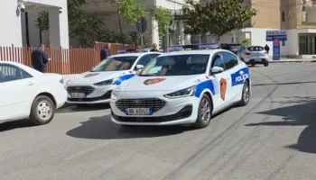 Operacioni antidrogë “Grupi”, mbërrijnë në Gjykatën e Elbasanit të arrestuarit, priten të njihen ne masën e sigurisë