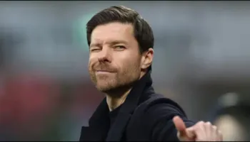 Operacioni Xabi Alonso në Londër, Chelsea kontakton me ish trajnerin e Realit të Madridit