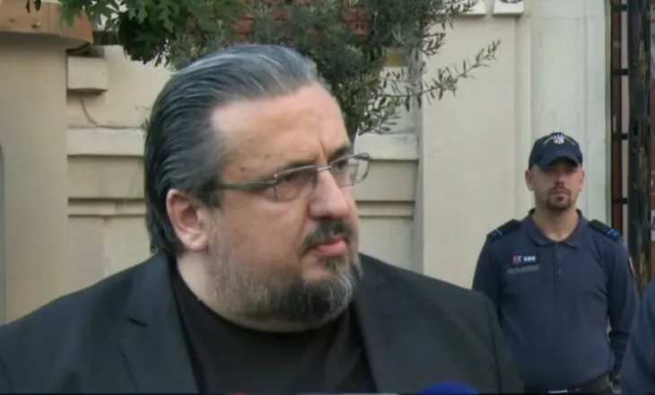 Opozita merr fjalën, PS mbyll mbledhjen e Këshillit Bashkiak”/ Teliti: Do shkojmë në Kushtetuese