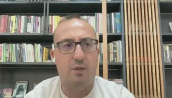 “Opozita të ngujohej në Kuvend”, ironizon Korreshi: Diellës që do mbajë tenderat doja t’i gjeja burrë!