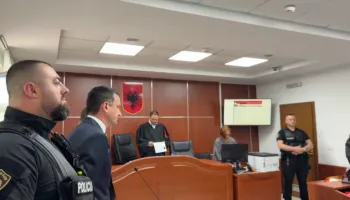 Padia e Veliajt kundër Dados, shtyhet seanca në Gjykatën Administrative