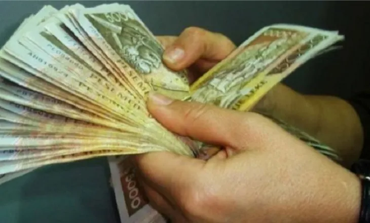 Paga të ulëta dhe nuk kanë kushte, Shqiptarët rekord në Evropë, 39% e punonjësve nuk shtyjnë dot muajin