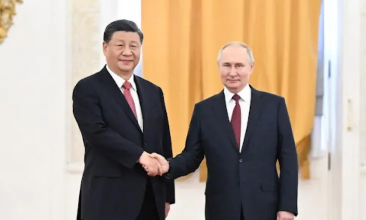 Pak ditë pas takimit të bujshëm me Trump, lideri kinez Xi Jinping pritet të takojë Vladimir Putinin