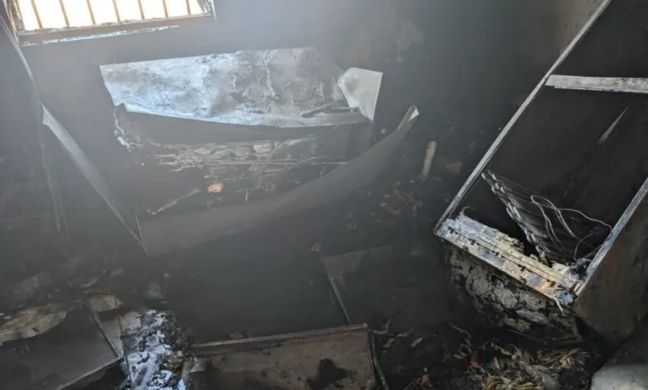 Pamjet nga magazina në Durrës ku humbi jetën punëtori nga Bangladeshi dhe u plagos një tjetër