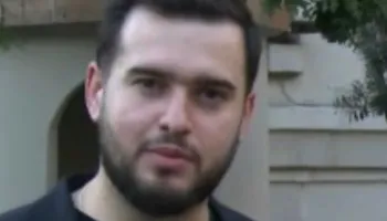 Pano: Tiranasit nuk po thithin ajër, po thithin blozë, plumbi 7 herë mbi normën e OBSH