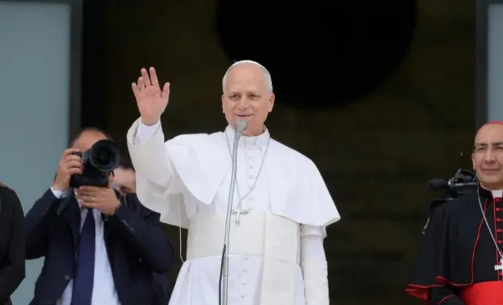 Papa do të vizitojë Francën, Macron: Nder për vendin dhe moment shprese për të gjithë