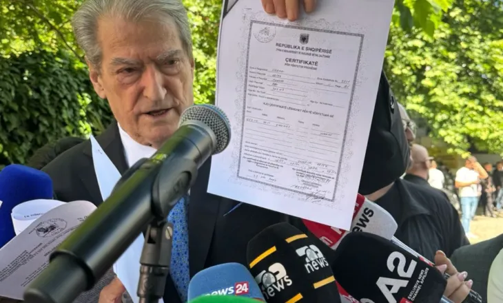 Paralajmëroi për një lajm, Berisha nxjerr deklaratën noteriale: Altin Dumani ka thënë që jeton me qira. U bë dhëndër pas përfundimit të vilës