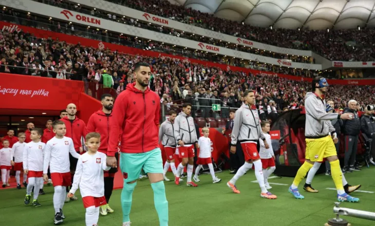Paraqitja e kuqezinjve, Strakosha dhe Pilo shpallen kampionë në Greqi