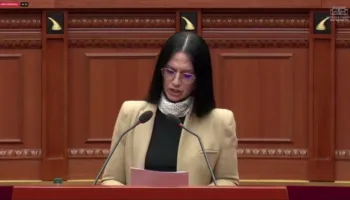 “Paratë publike, nuk mund të trajtohen si plaçkë pushteti”/ Luku denoncon skandalin e koncesioneve në shëndetësi