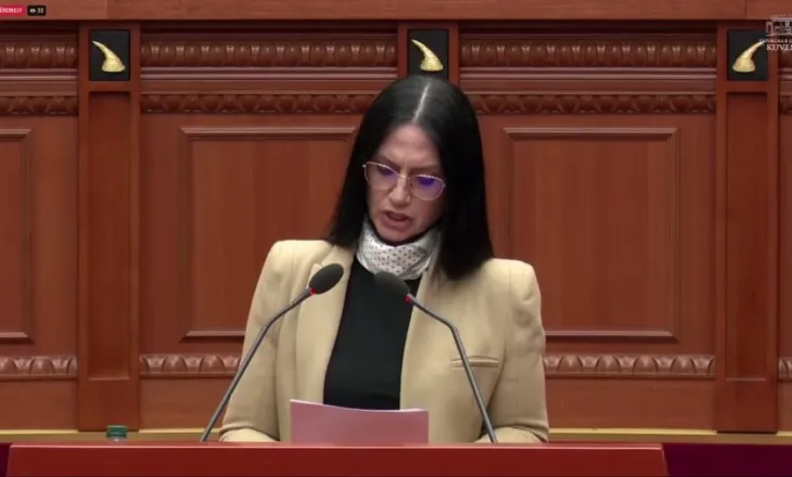 “Paratë publike, nuk mund të trajtohen si plaçkë pushteti”/ Luku denoncon skandalin e koncesioneve në shëndetësi