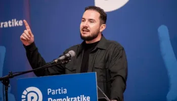 Pas dështimit të protestës, Salianji sfidon Berishën nesër me foltore: Ka uzurpuar partinë