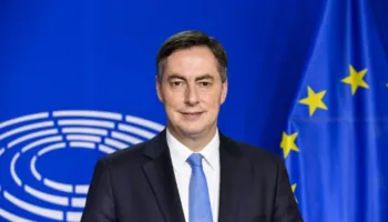 Pas letrës së deputetes së PD, kryetari i Komisionit të Jashtëm të PE i kërkon Komisionit Europian sqarime për opozitën në Shqipëri