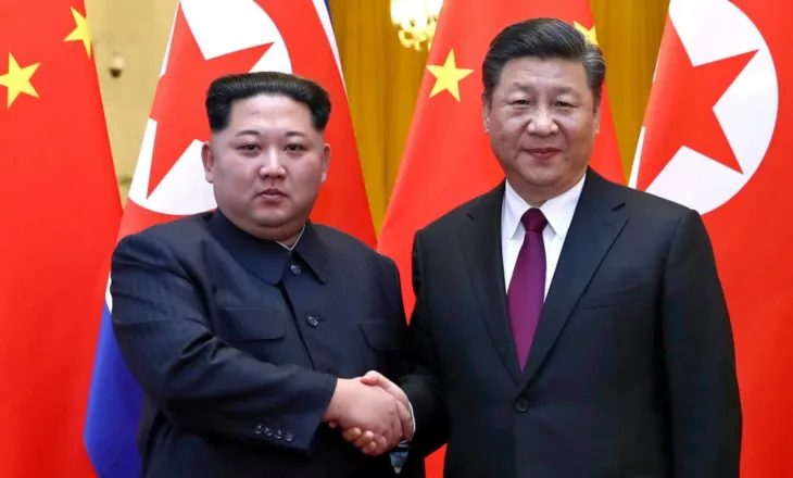 Pas takimeve me Trump e Putin, radhën e ka Kim Jong Un, presidenti Xi pritet të vizitojë Penianin