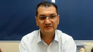 Pas takimit me ministrin grek, kreu i Diasporës jep lajmin e rëndësishëm për emigrantët shqiptarë: Ja çfarë të kenë kujdes