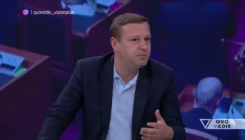 PD bashkoi votat me PS për rezolutën e integrimit, eksperti: Pjekuri politike, opozita nuk bëri autogol