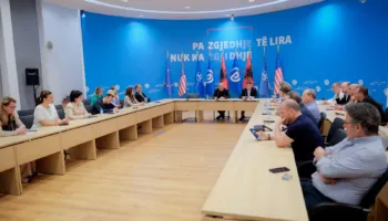 “PD do jetë partia e seksionit”, Berisha mbledh Kryesinë, porosi demokratëve: Të lëmë mënjanë inercinë dhe apatinë, të shfrytëzojmë potencialet tona